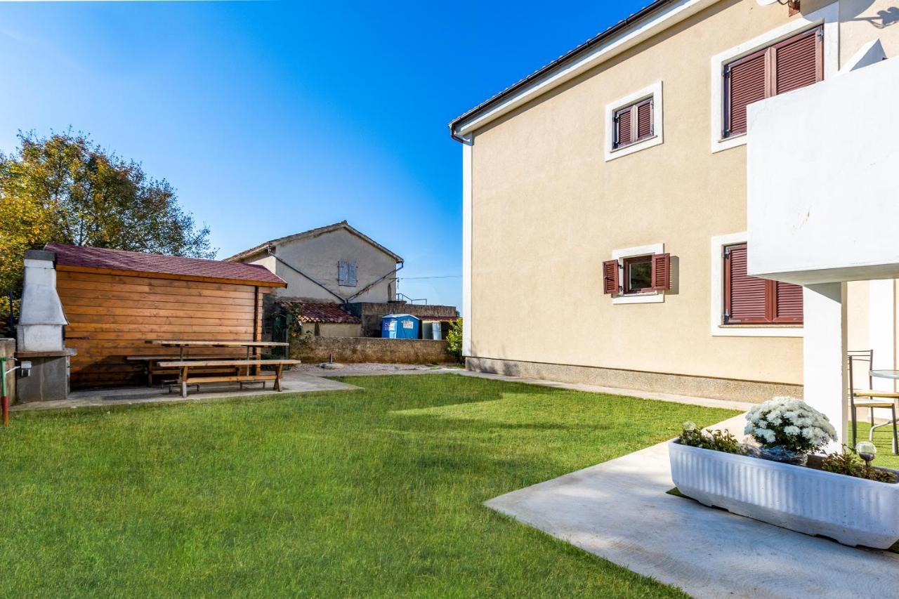 Apartments Meri Sveti Ivan  Экстерьер фото