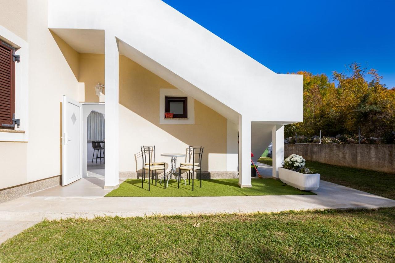 Apartments Meri Sveti Ivan  Экстерьер фото
