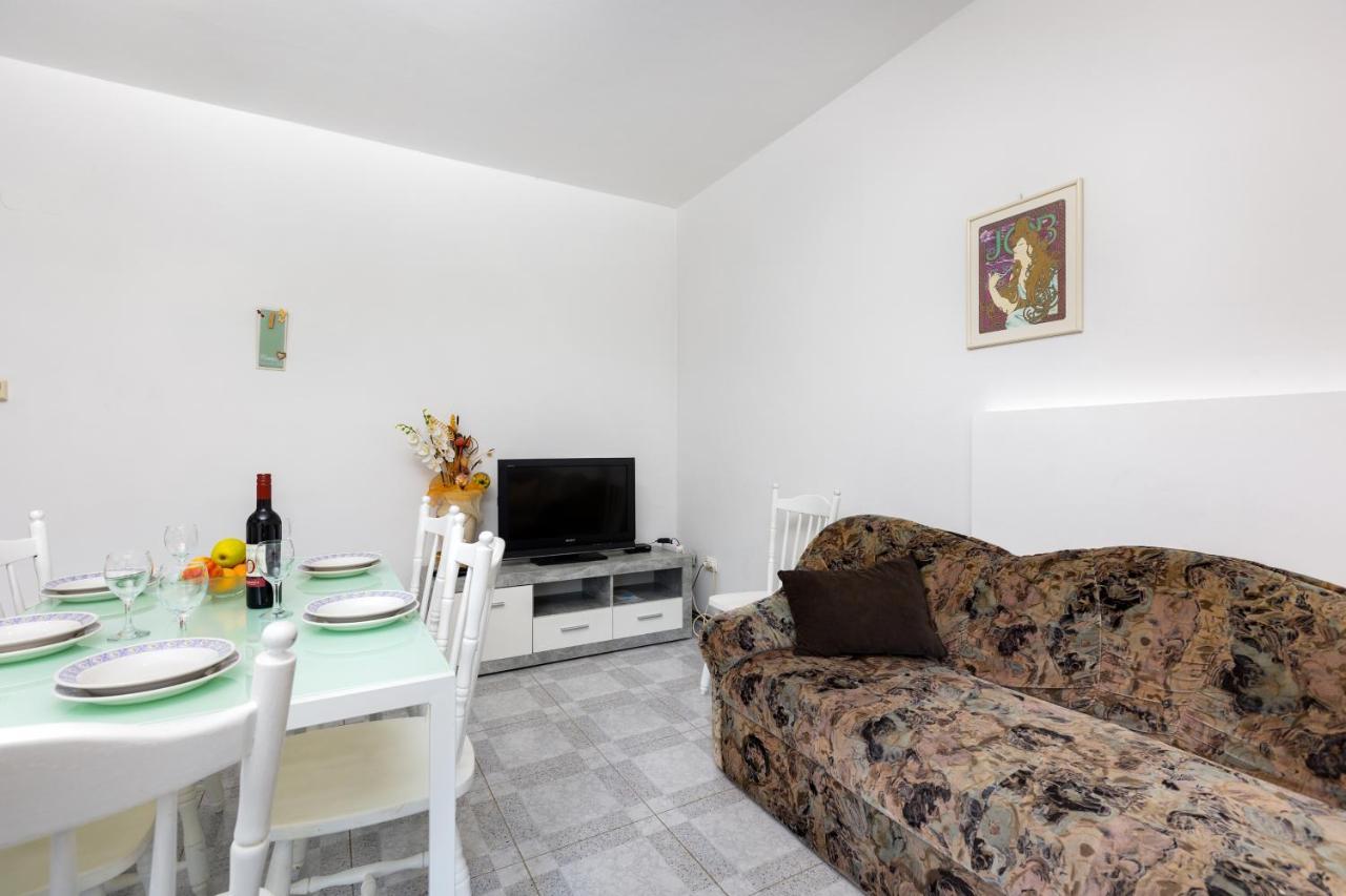 Apartments Meri Sveti Ivan  Экстерьер фото